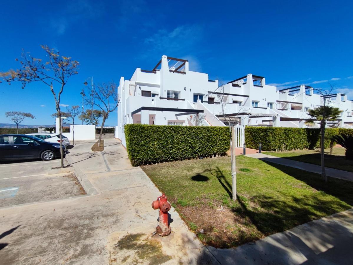 Lovely 3 Bedroom Apartment On Golf Resort Алама-де-Мурсия Экстерьер фото